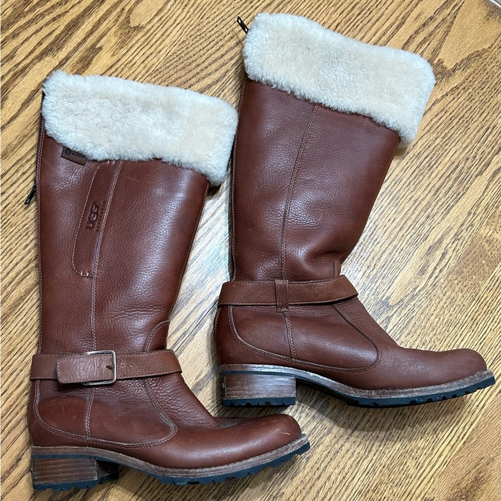 Authentic UGG Langley Boots S/N 5608 SIZE 7 EUC!!!